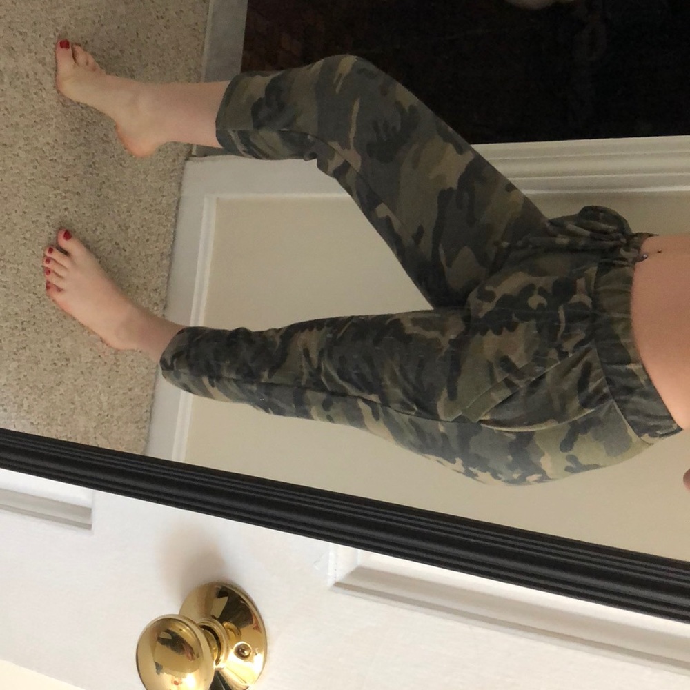 Camo print capris